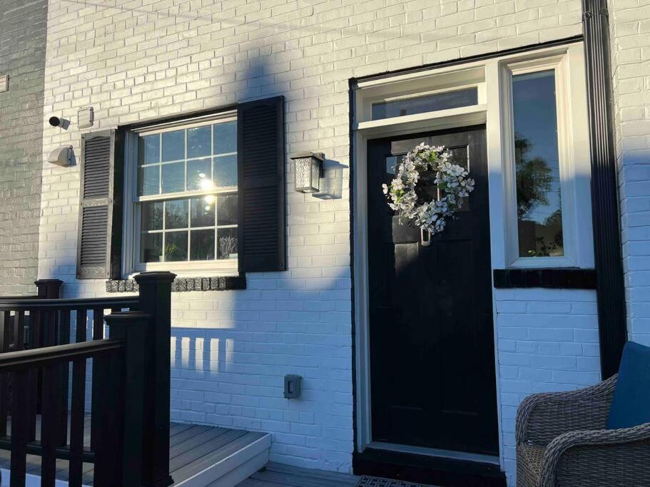 Cherry Blossom Townhouse, Easy Dc Access Washington Exterior photo